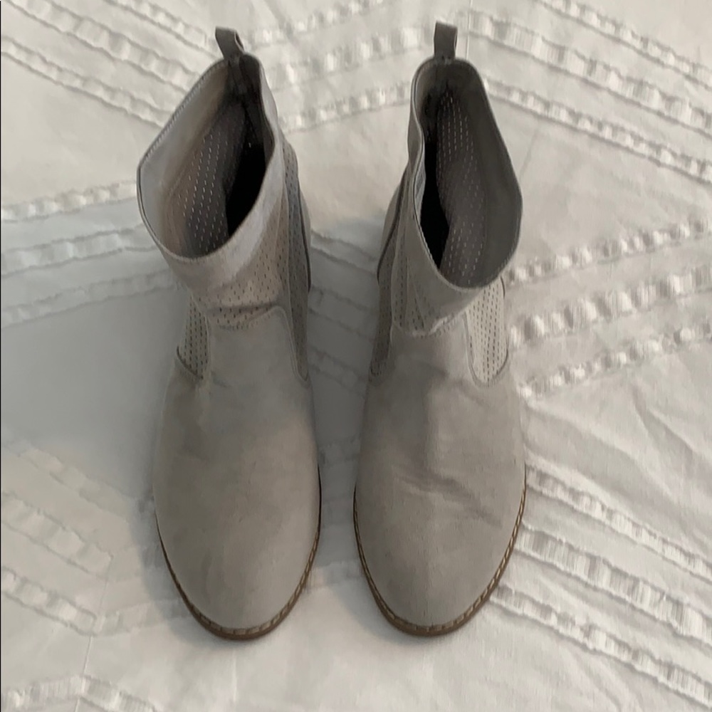 Old Navy booties